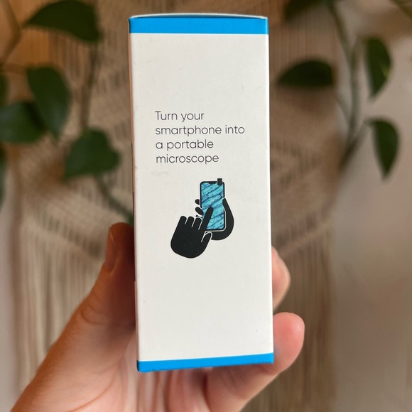 200x Smartphone Microscope with CPL – Clip-On HD Lens Macro Camera Attachment - Picture 5 of 8